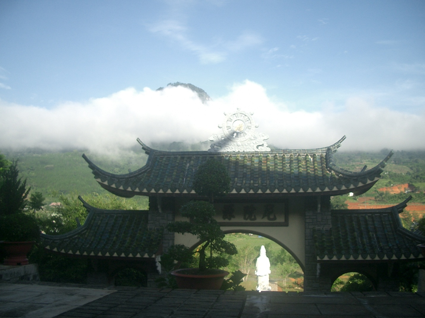 chùa nguyên không và núi Voi Đức Trọng Lâm Đồng